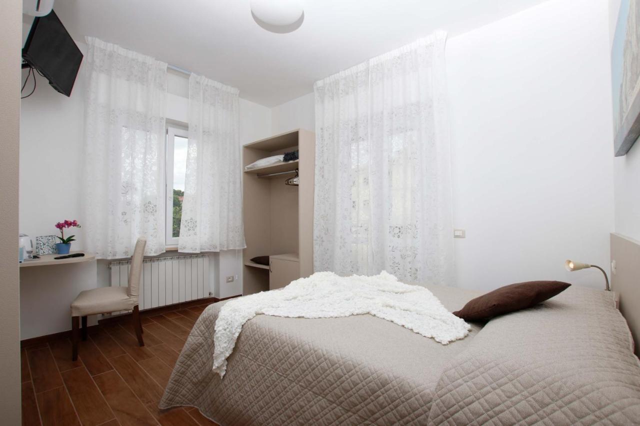 Affittacamere Da Sabri Нумана Экстерьер фото